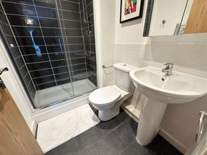 En Suite- click for photo gallery